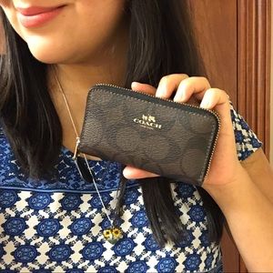 Coach Women’s wallet